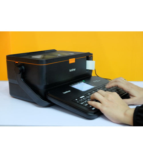 طابعة ملصقات BROTHER PT-E850TKWLI